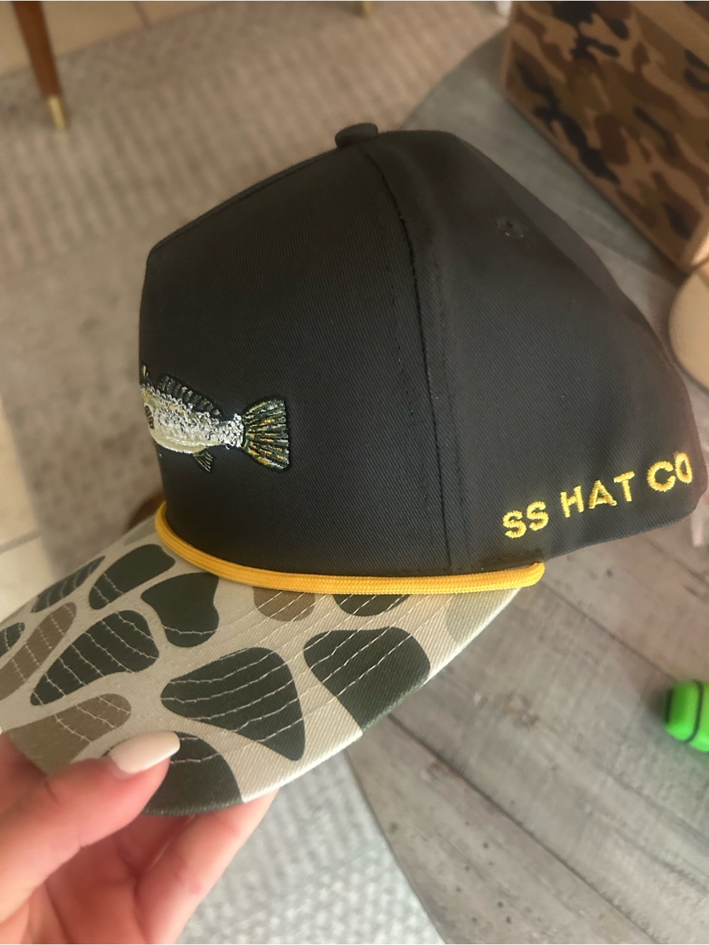 Southern string hat - Picture 2 of 3